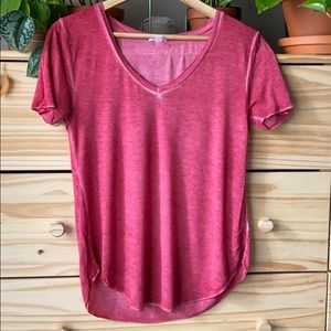 V-neck tee